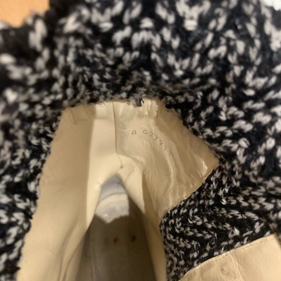 Chanel 2011 boots good condition - Picture 6 of 11
